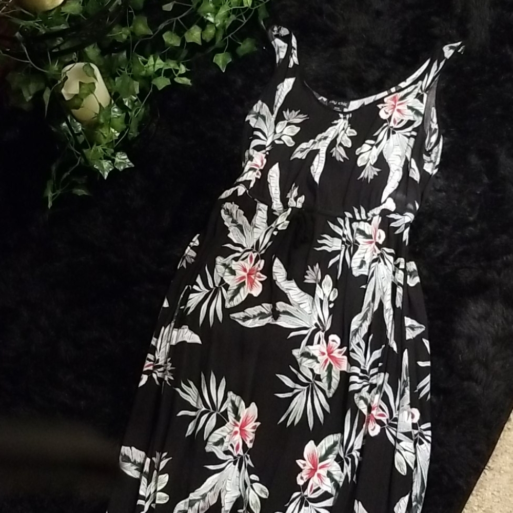 ❤❤❤City chic flowy dress